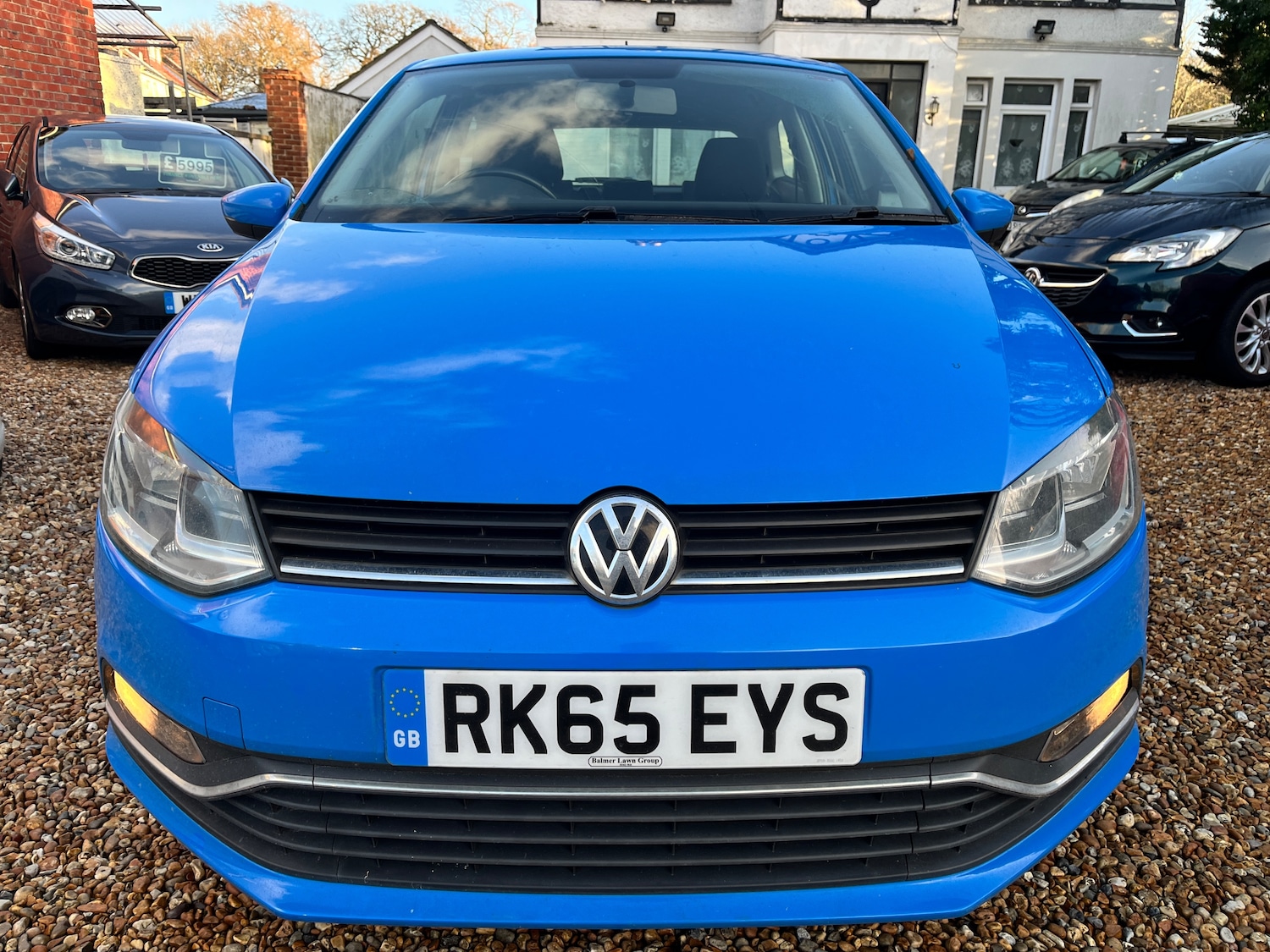 Used Volkswagen Polo 2015 for sale - 76896374: Photo 2