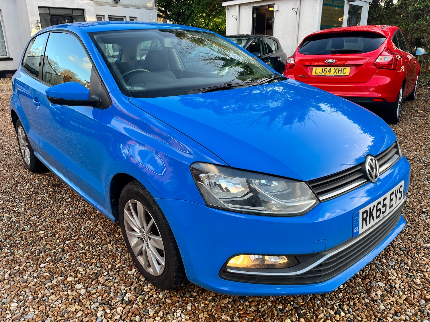 Used Volkswagen Polo 2015 for sale - 76896374: Photo 3