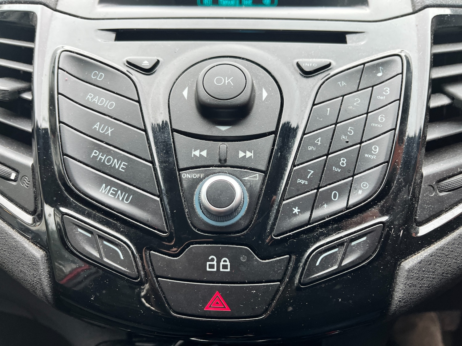 Used Ford Fiesta 2014 for sale - 77283115: Photo 12