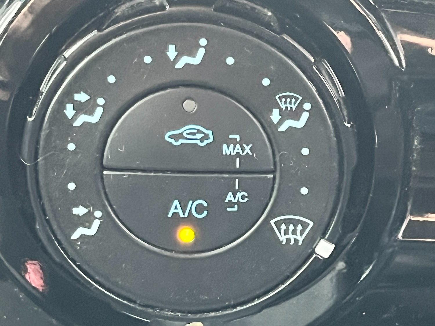 Used Ford Fiesta 2014 for sale - 77283115: Photo 15