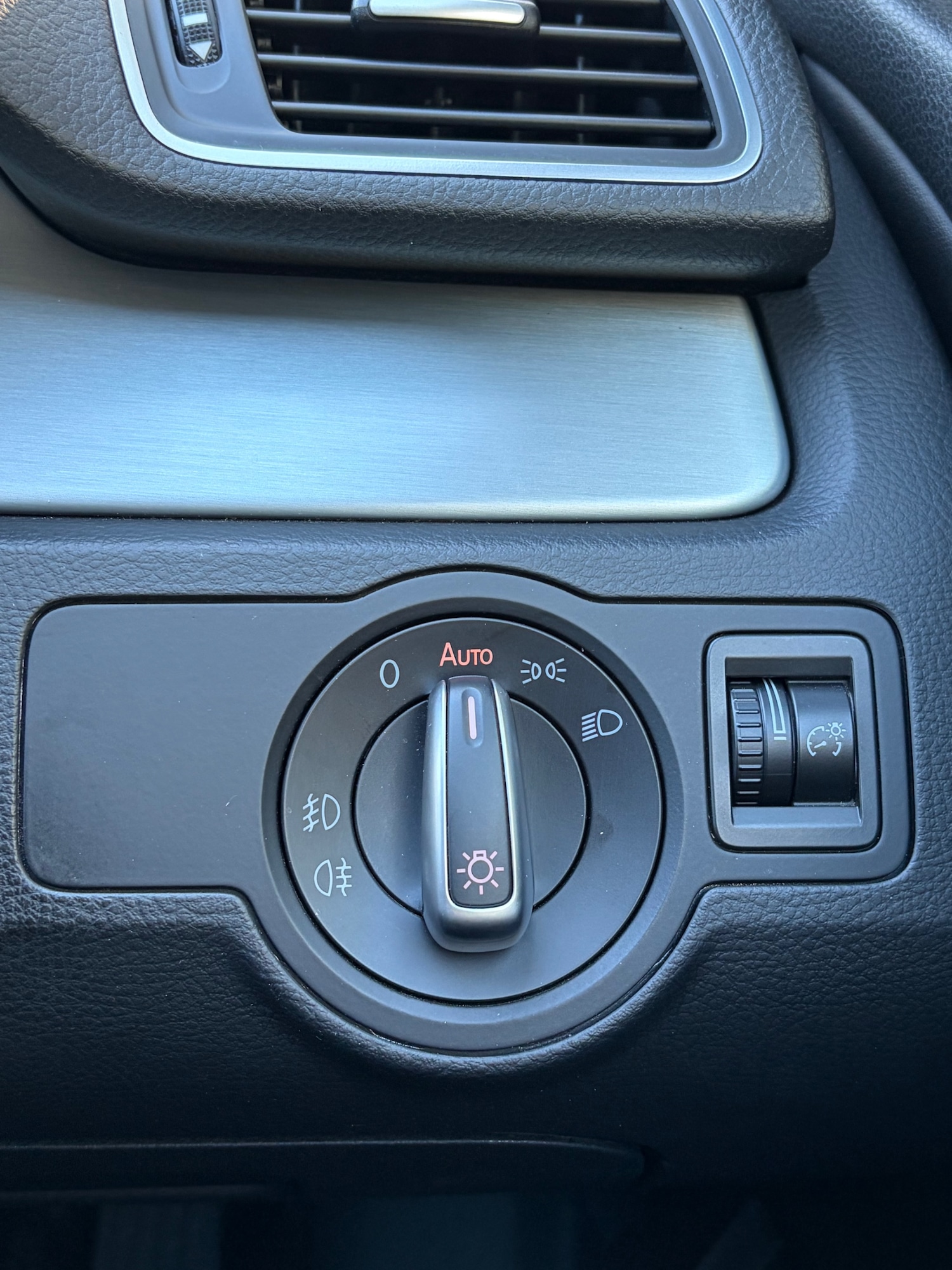 Used Volkswagen CC 2014 for sale - 78182436: Photo 19