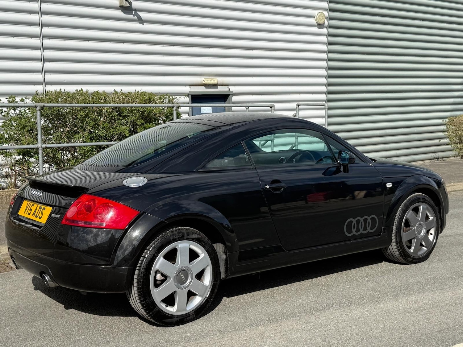 Used Audi TT 2000 for sale - 78054389: Photo 2