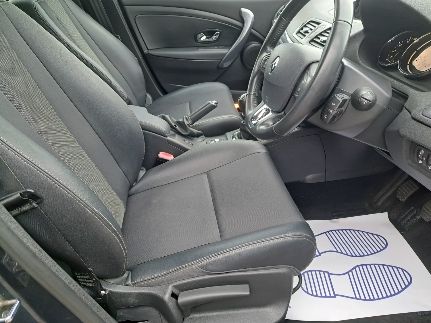 Used Renault Megane 2015 for sale - 77572842: Photo 10