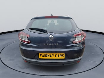 Used Renault Megane 2015 for sale - 77572842: Photo