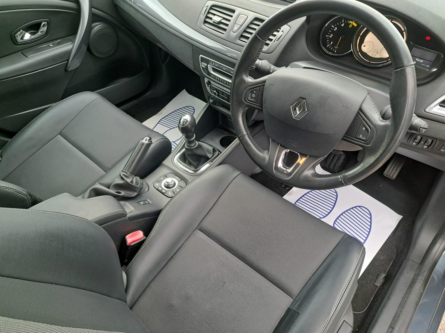 Used Renault Megane 2015 for sale - 77572842: Photo 9