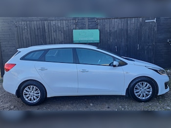 Used Kia Ceed 2024 for sale - 77089862: Photo