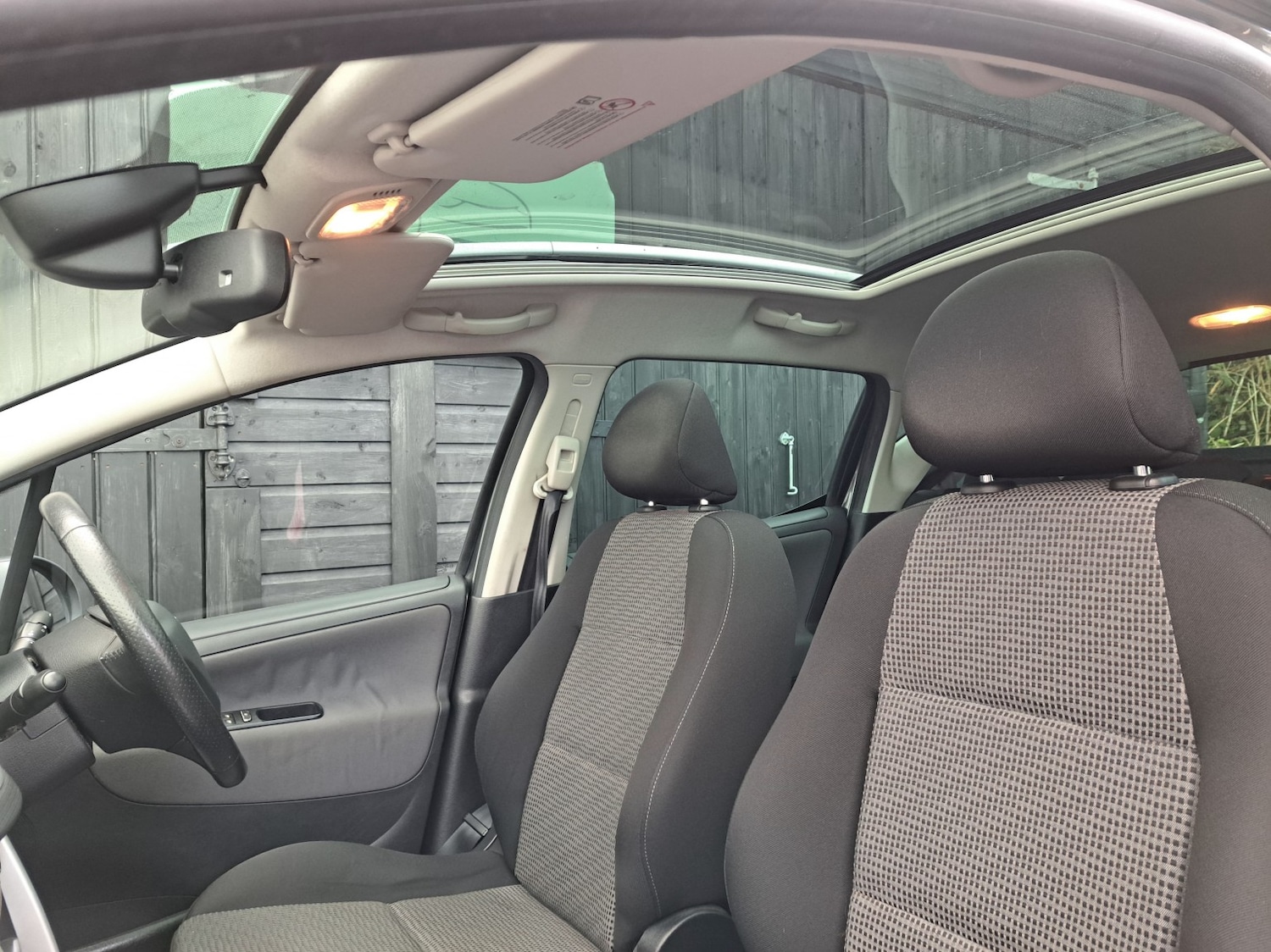 Used Peugeot 207 2010 for sale - 77089873: Photo 11