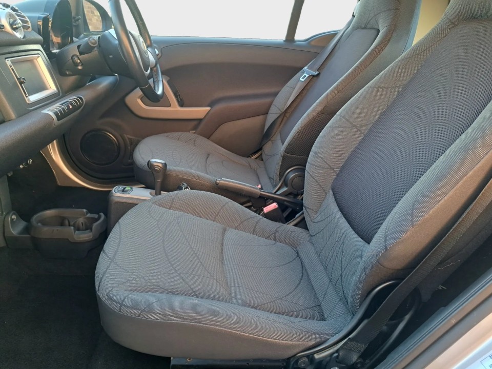 Used smart fortwo 2011 for sale - 77453221: Photo 10