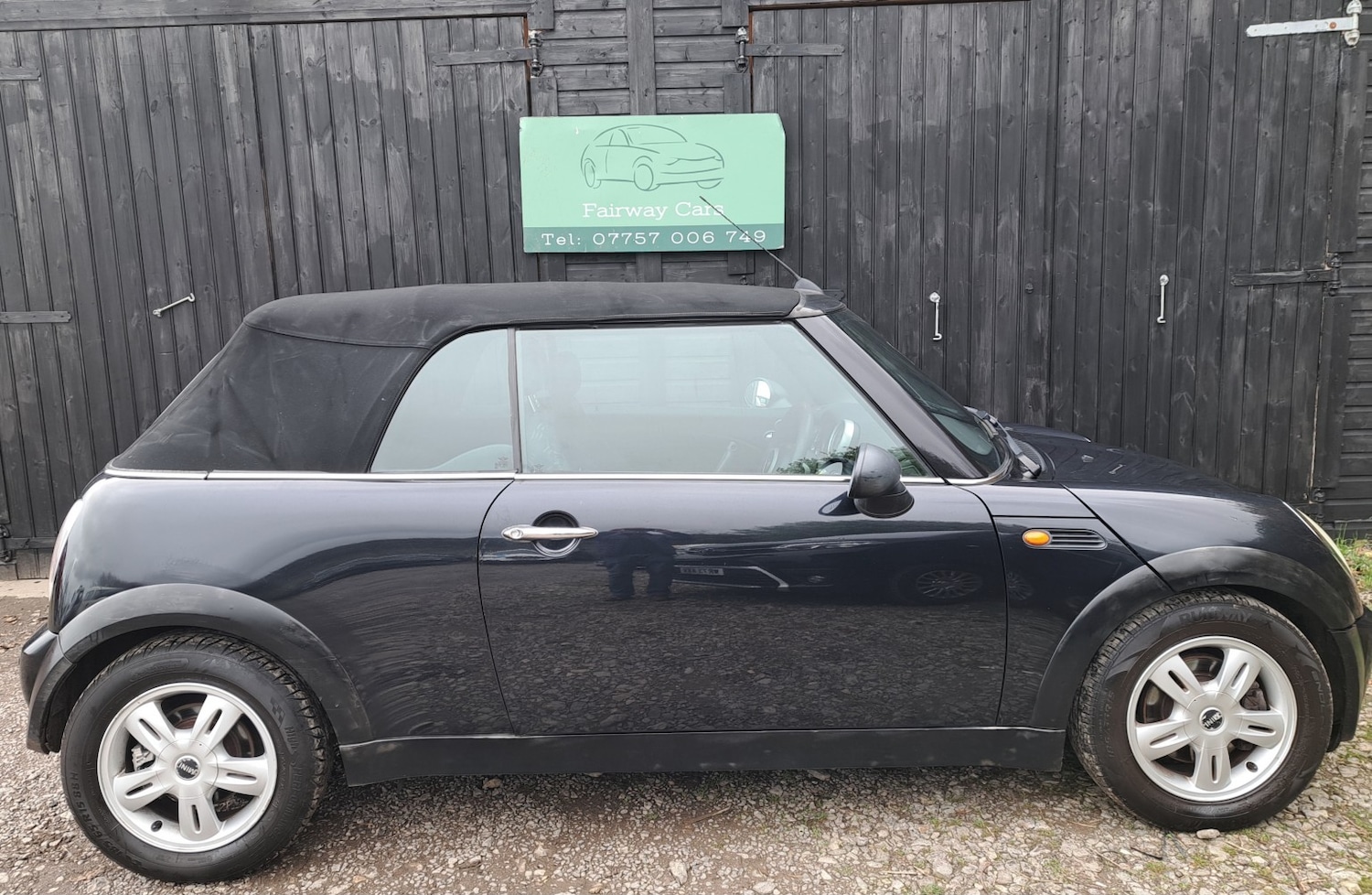 Used MINI Convertible 2007 for sale - 77089811: Photo 2