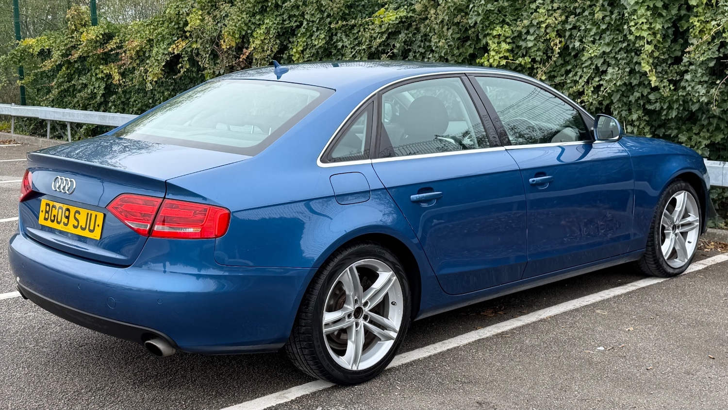 Used Audi A4 2009 for sale - 76375724: Photo 7