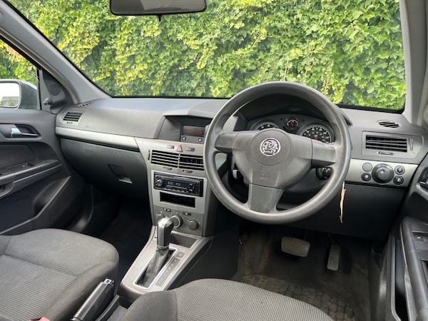 Used Vauxhall Astra 2004 for sale - 75613859: Photo 10