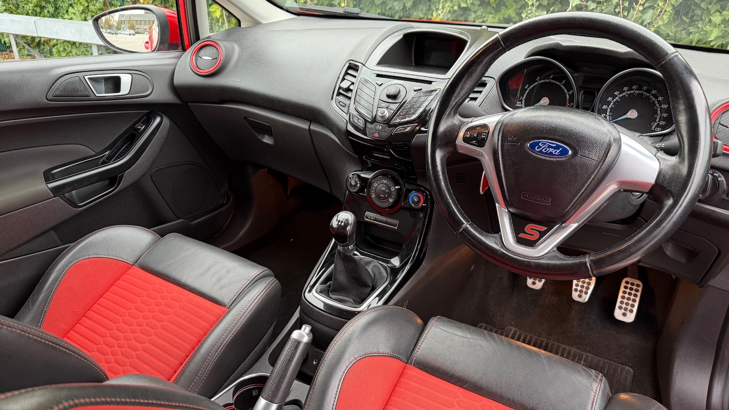 Used Ford Fiesta 2013 for sale - 76134459: Photo 11