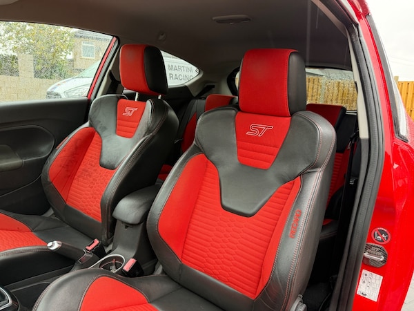 Used Ford Fiesta 2013 for sale - 76134459: Photo 6