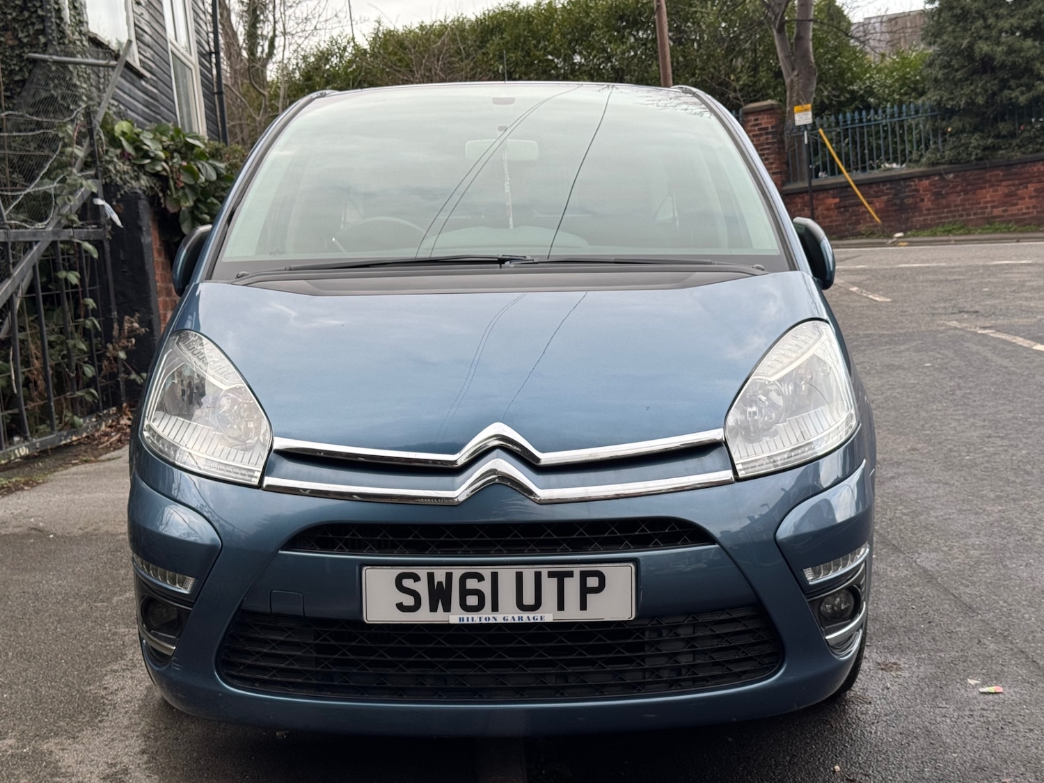 Used Citroen C4 Picasso 2011 for sale - 77393436: Photo 2