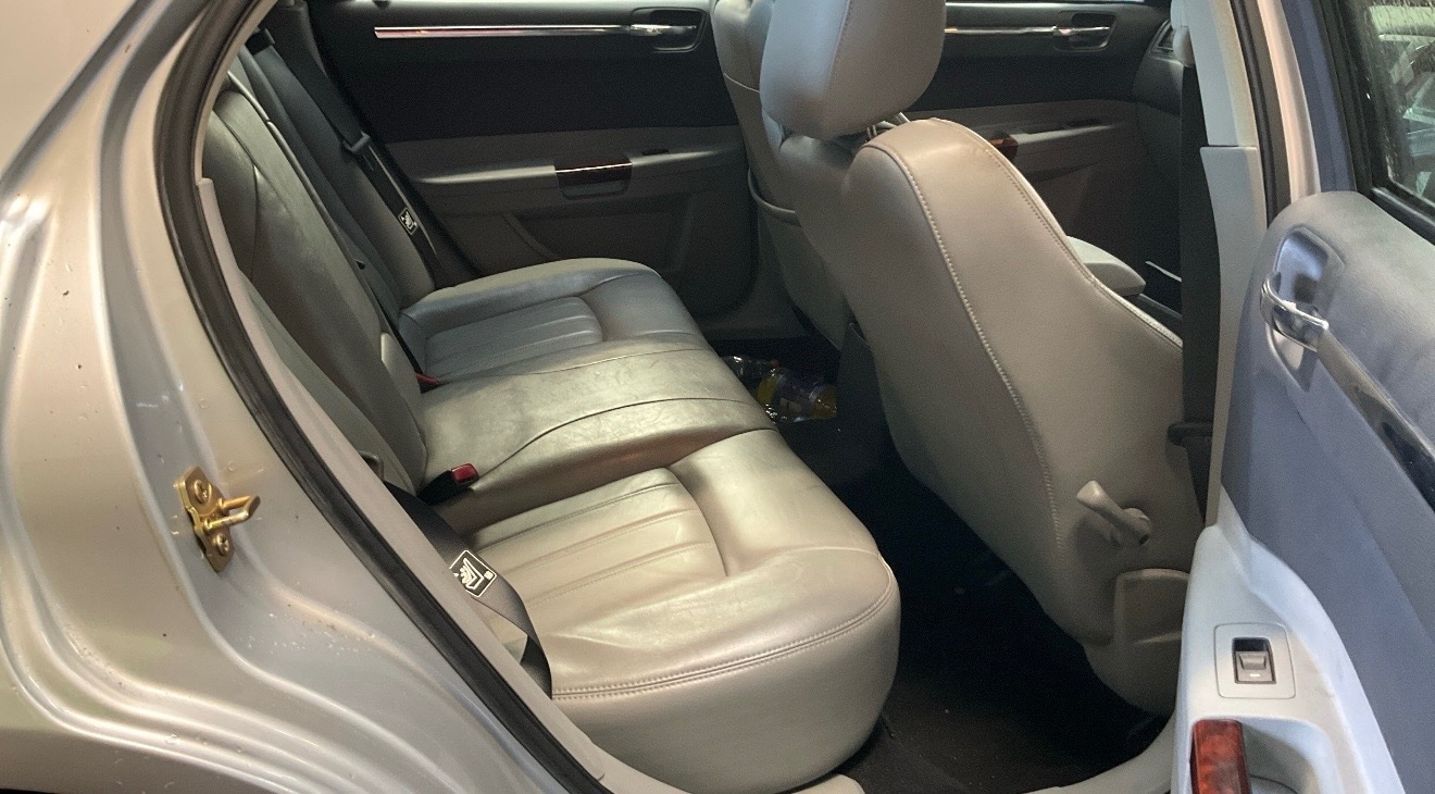 Used Chrysler 300C 2006 for sale - 76497600: Photo 20