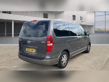 Used Hyundai i800 2012 for sale - 76134557: Photo 4