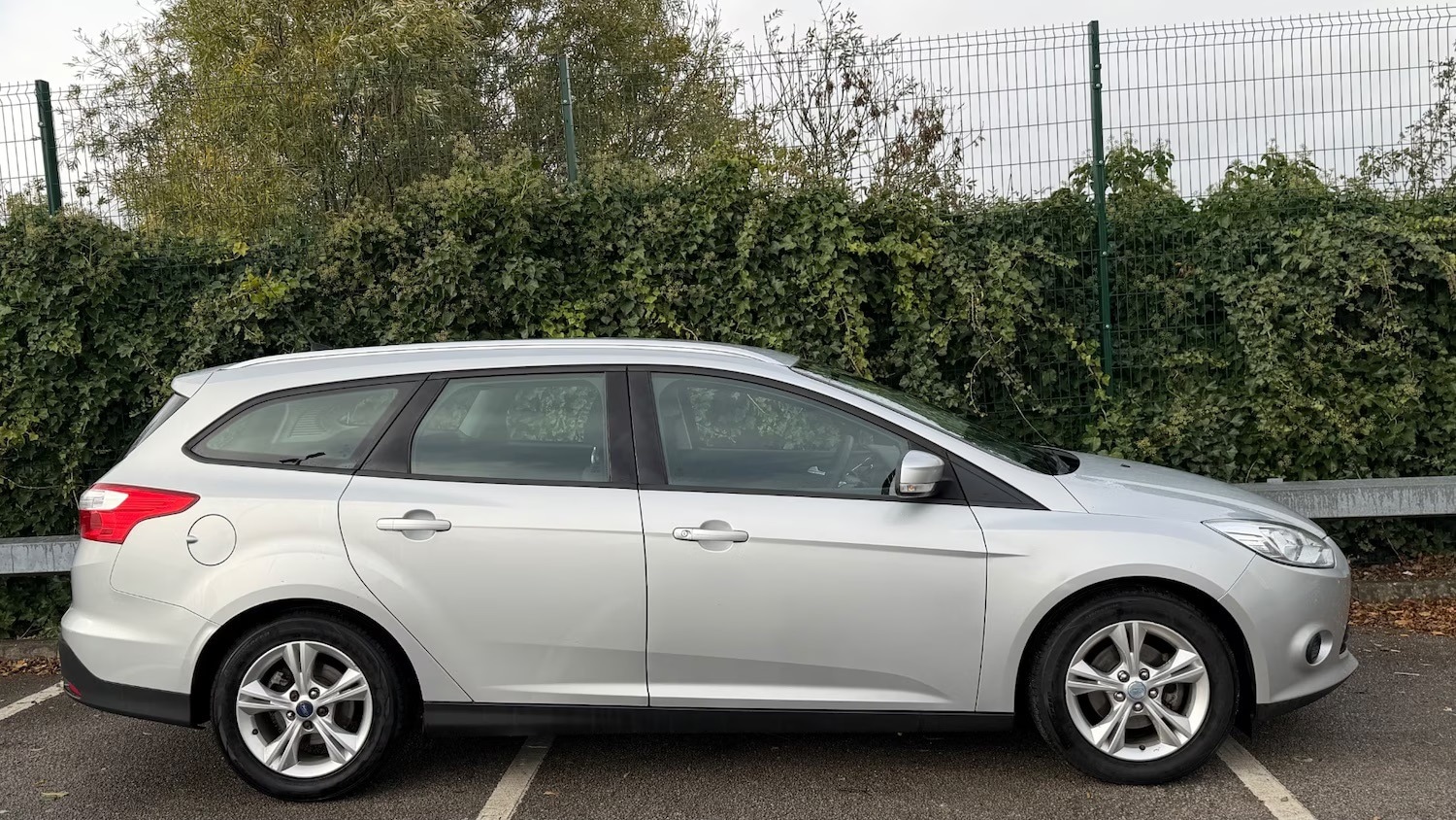 Used Ford Focus 2013 for sale - 76384580: Photo 11