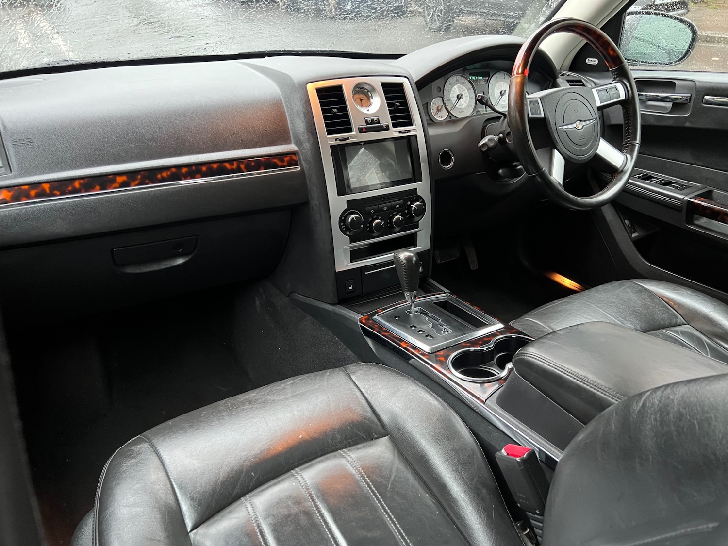 Used Chrysler 300C 2010 for sale - 76539496: Photo 12