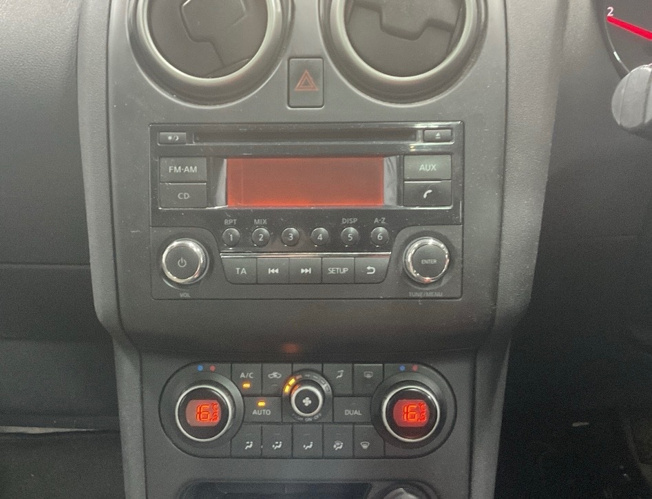 Used Nissan Qashqai+2 2012 for sale - 76539480: Photo 19