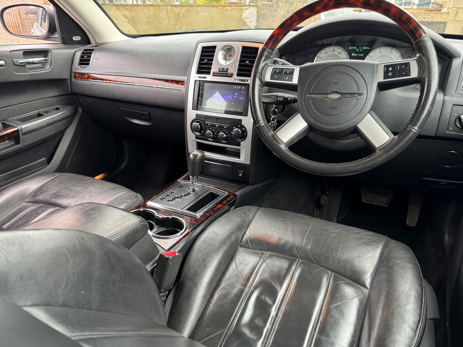 Used Chrysler 300C 2010 for sale - 77277568: Photo 11