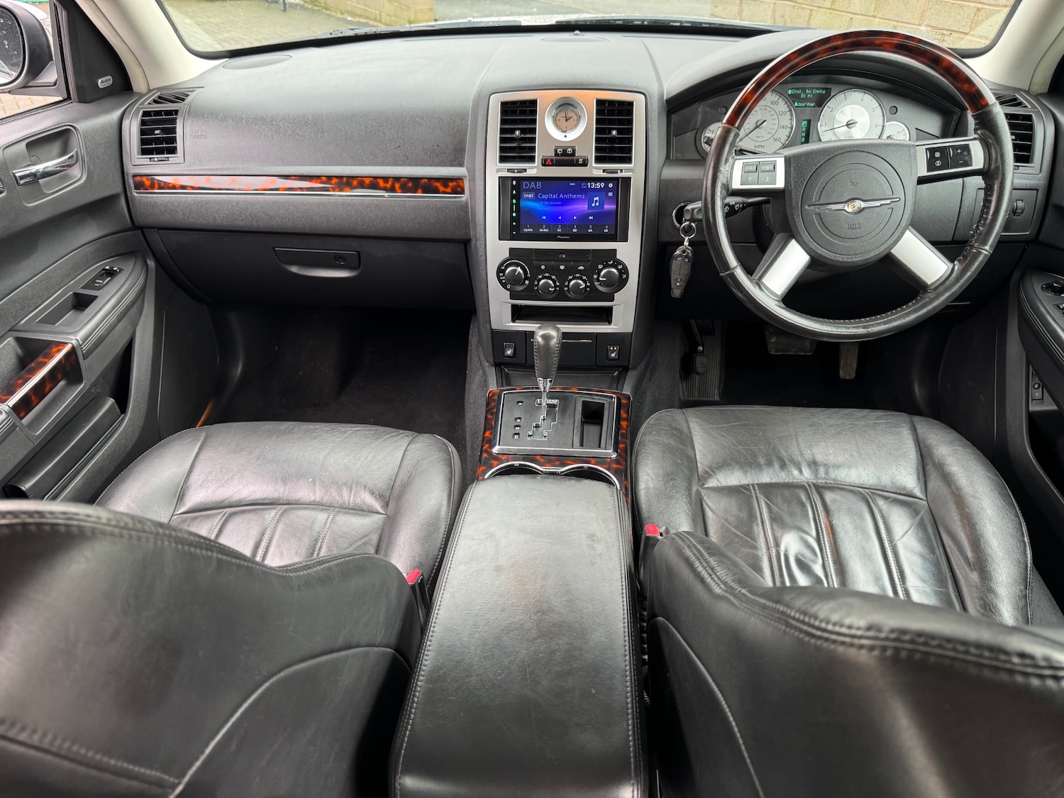 Used Chrysler 300C 2010 for sale - 77277568: Photo 12