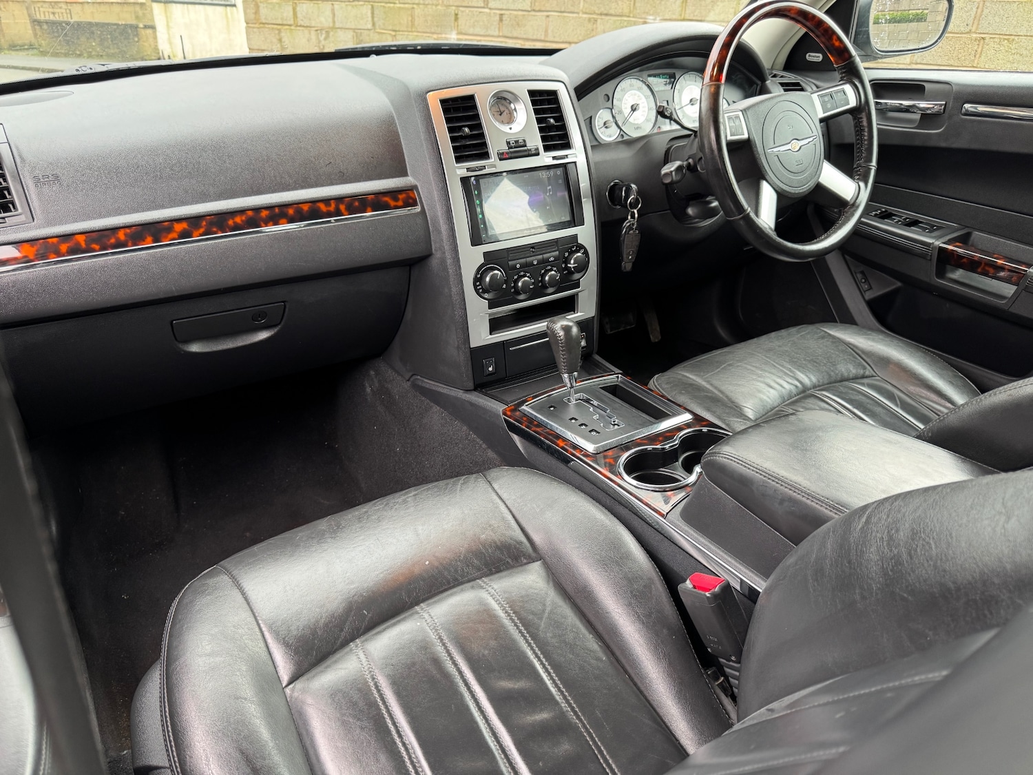 Used Chrysler 300C 2010 for sale - 77277568: Photo 13