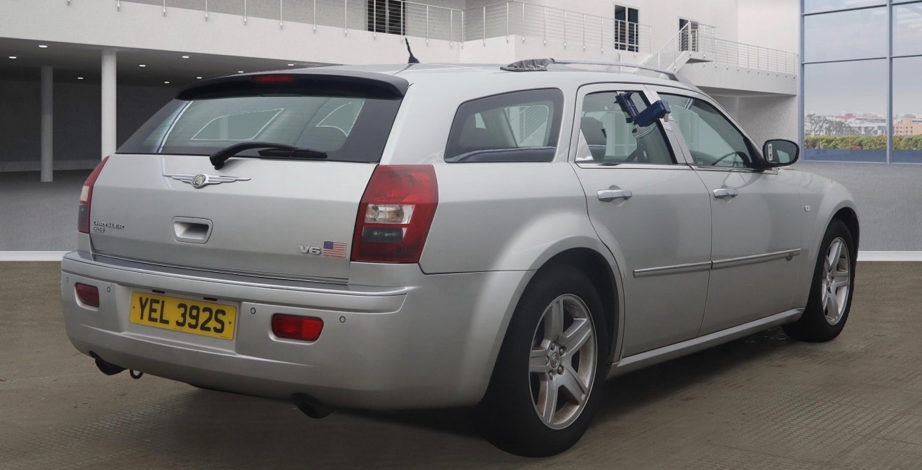 Used Chrysler 300C 2010 for sale - 77277568: Photo 4