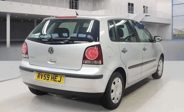 Used Volkswagen Polo 2009 for sale - 76343953: Photo 4