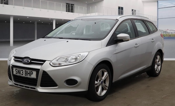 Used Ford Focus 2013 for sale - 76274275: Photo 2