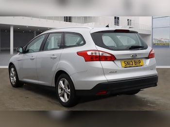 Used Ford Focus 2013 for sale - 76274275: Photo 3