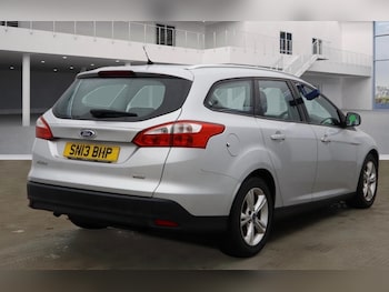 Used Ford Focus 2013 for sale - 76274275: Photo 4