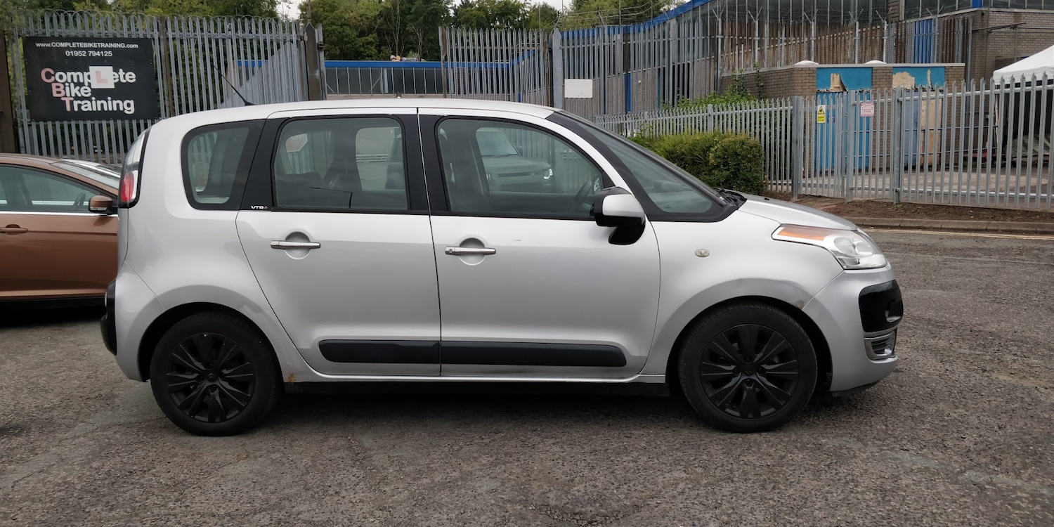 Vehicle 6