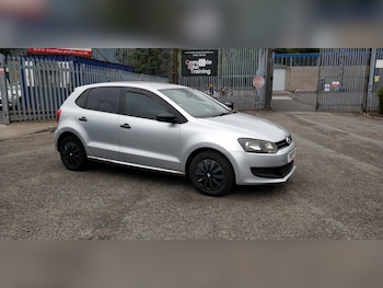Used Volkswagen Polo 2010 for sale - 75639006: Photo