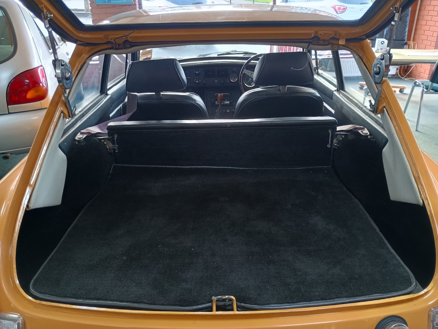 Used MG MGB GT 1972 for sale - 77629170: Photo 16