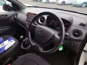 Used Hyundai i10 2018 for sale - 72696371: Photo