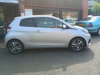 Used Peugeot 108 2015 for sale - 78951943: Photo