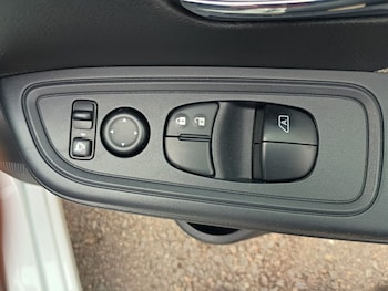Used Nissan Micra 2018 for sale - 79333100: Photo