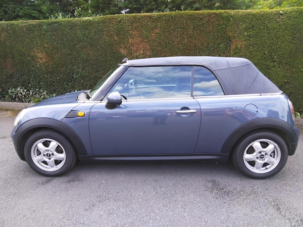Used MINI Convertible 2009 for sale - 68103193: Photo 13