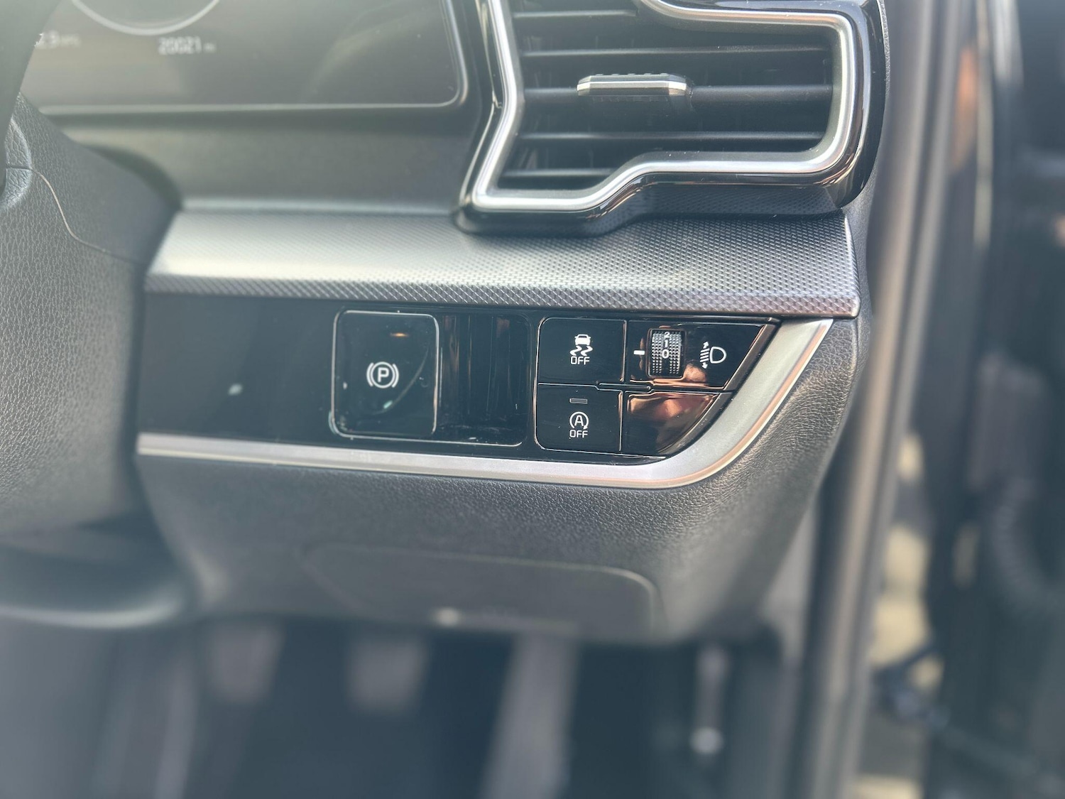 Vehicle 33
