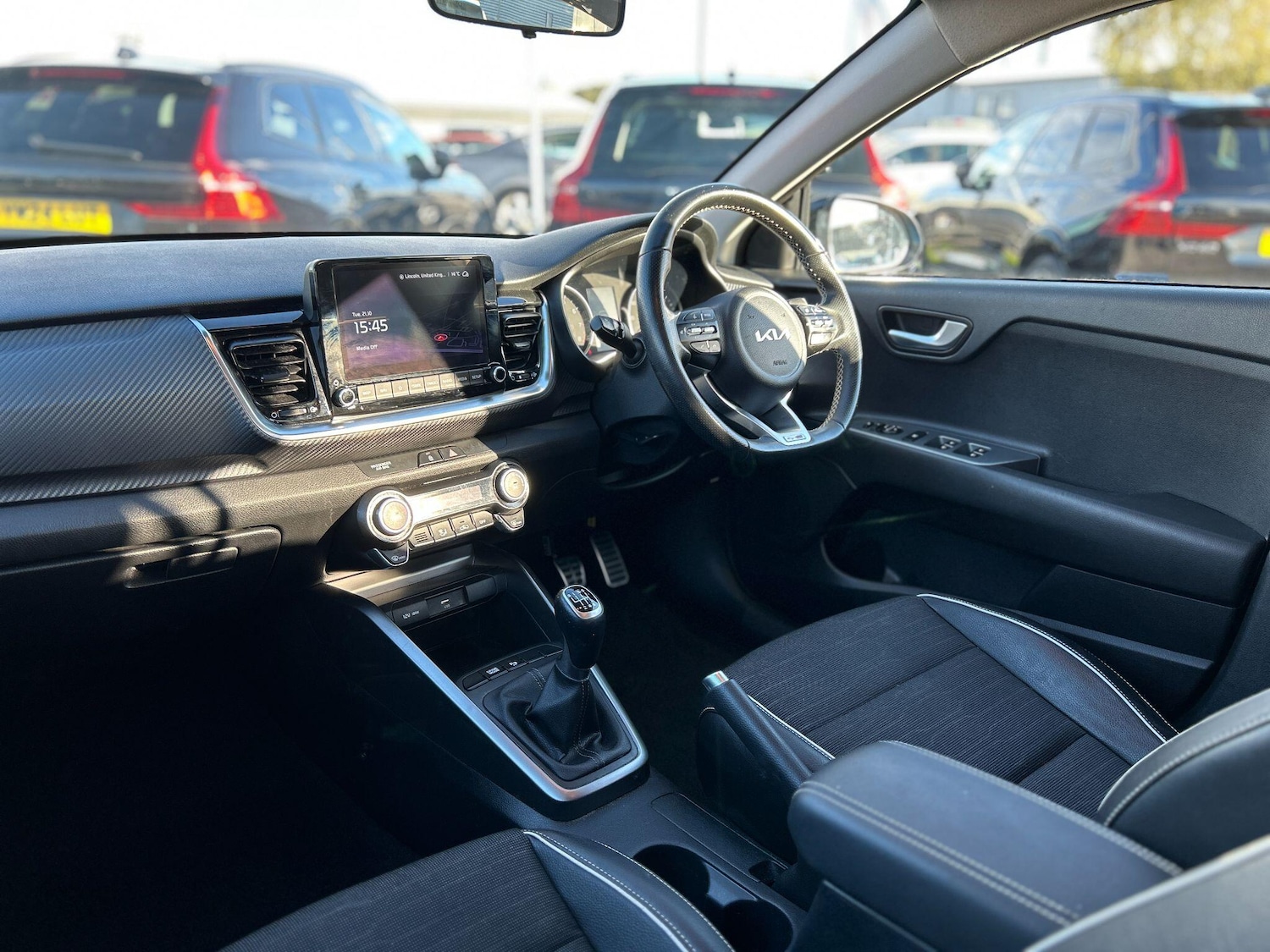Used Kia Stonic 2022 for sale - 76348873: Photo 14