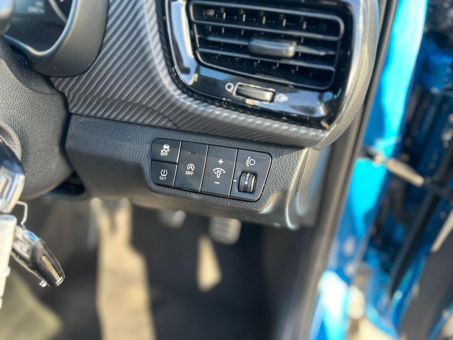 Used Kia Stonic 2022 for sale - 76348873: Photo 19