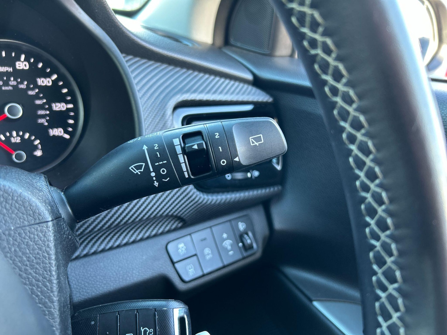 Used Kia Stonic 2022 for sale - 76348873: Photo 23