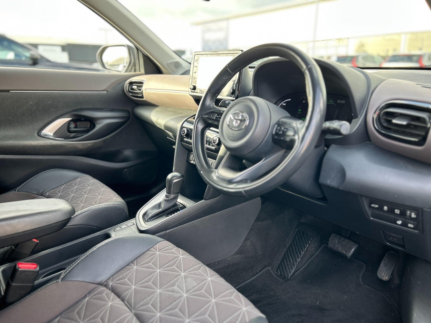 Used Toyota Yaris Cross 2022 for sale - 76457780: Photo 11