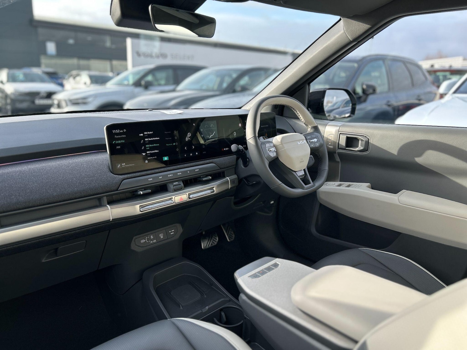 Used Kia EV3 2025 for sale - 77175130: Photo 10