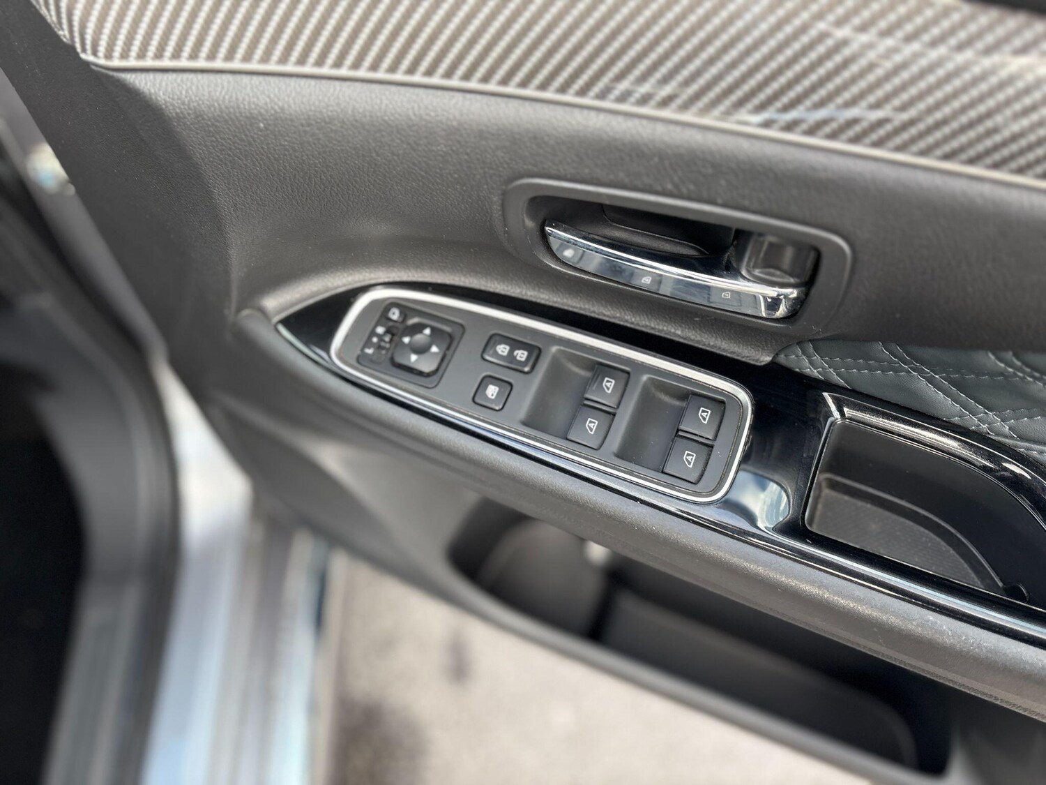 Used Mitsubishi Outlander 2019 for sale - 77838506: Photo 20