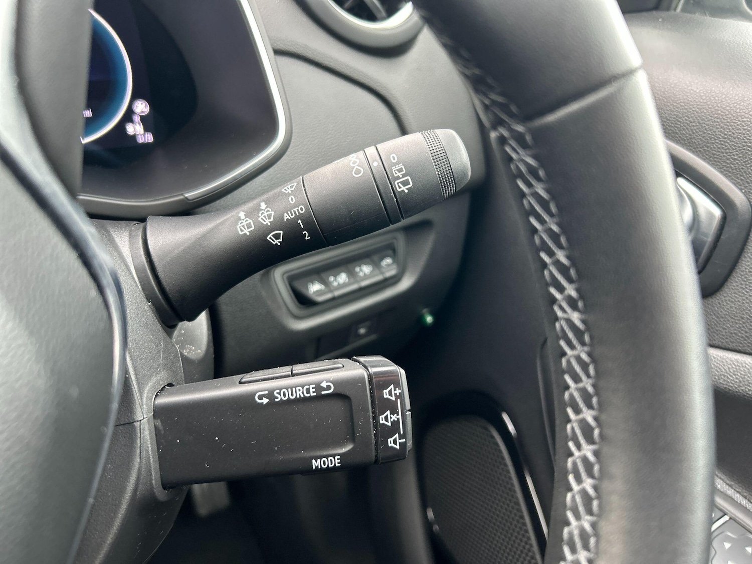 Used Renault Zoe 2021 for sale - 77130893: Photo 15