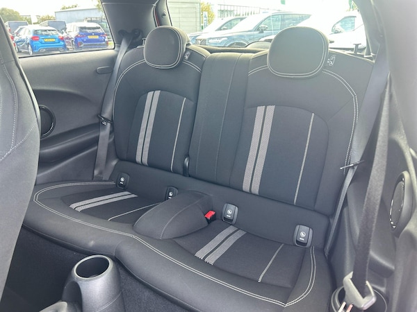 Used MINI Hatch 2018 for sale - 76306616: Photo 16