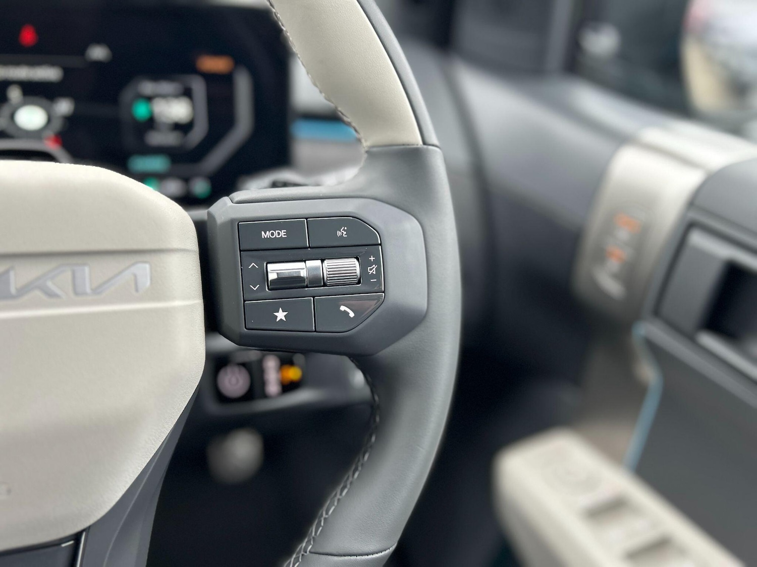 Used Kia EV3 2024 for sale - 77723301: Photo 22