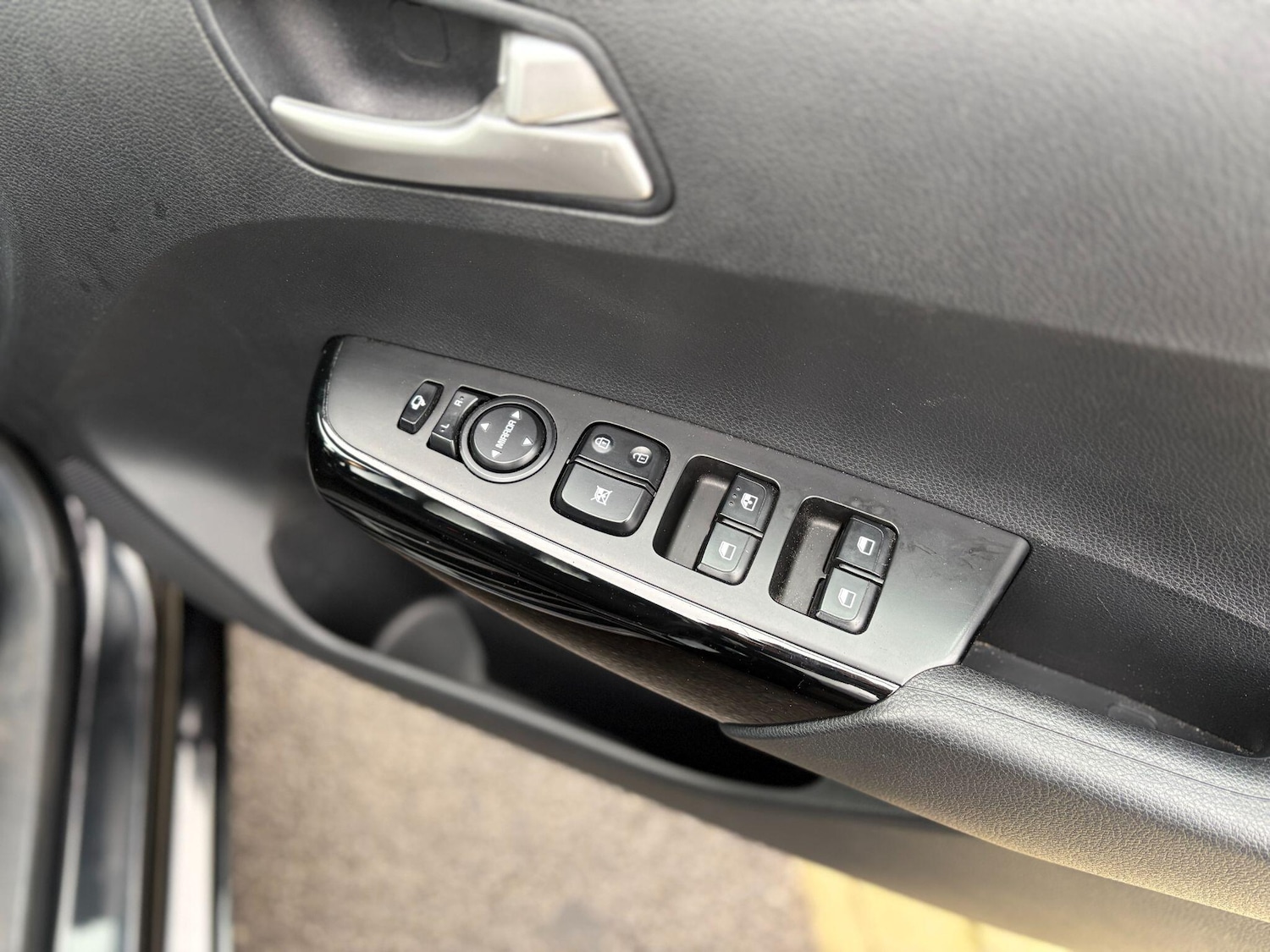 Used Kia Picanto 2023 for sale - 77575037: Photo 16