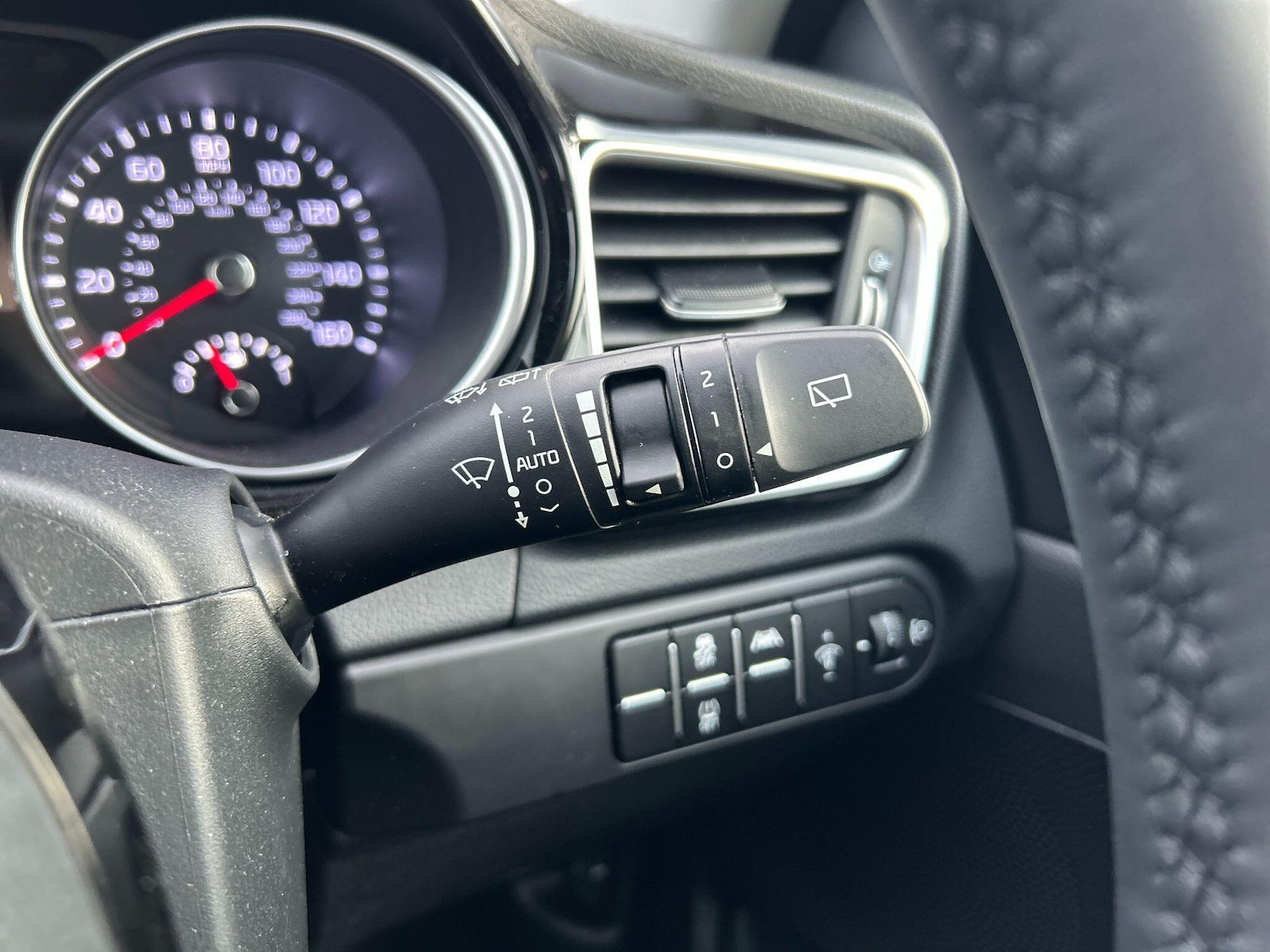 Used Kia Ceed 2025 for sale - 77305230: Photo 16